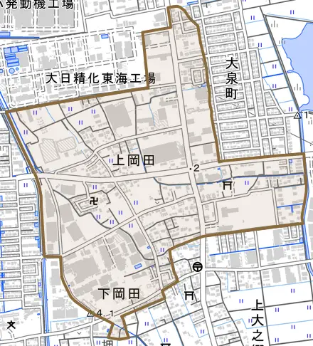 上岡田とその周辺の地図。町の範囲を重ねている