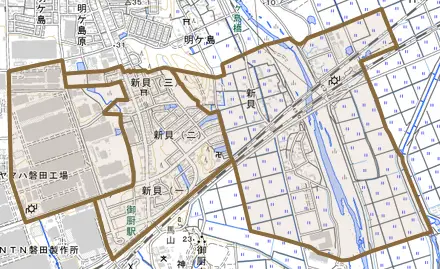 新貝とその周辺の地図。町の範囲を重ねている