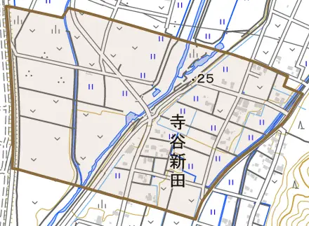寺谷新田とその周辺の地図。町の範囲を重ねている