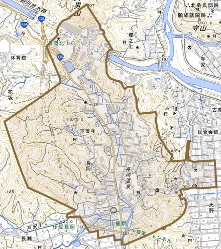 長岡とその周辺の地図。町の範囲を重ねている