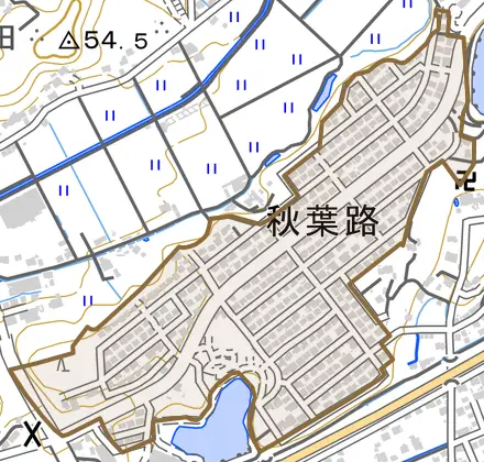 秋葉路とその周辺の地図。町の範囲を重ねている
