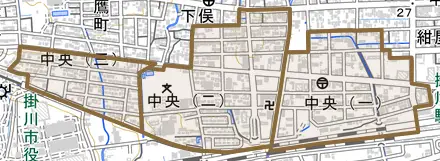 中央とその周辺の地図。町の範囲を重ねている
