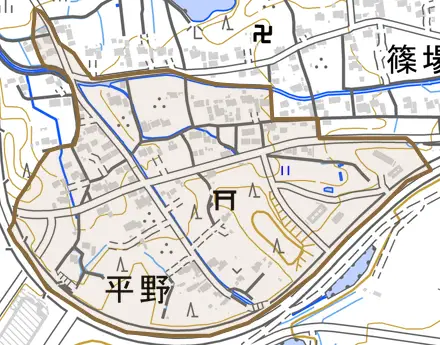 平野とその周辺の地図。町の範囲を重ねている