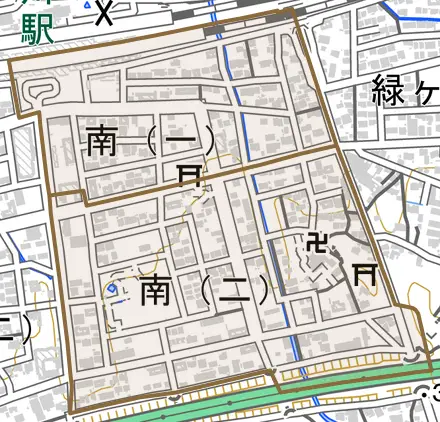 南とその周辺の地図。町の範囲を重ねている
