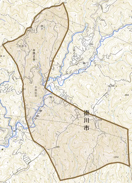 中西之谷とその周辺の地図。町の範囲を重ねている