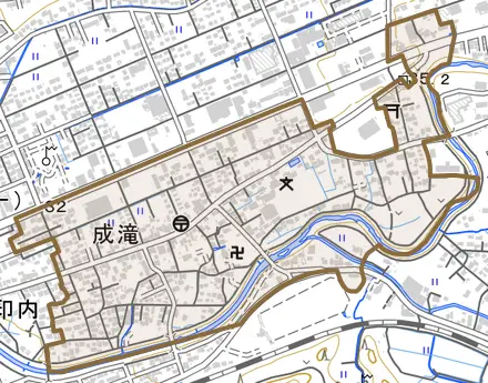 成滝とその周辺の地図。町の範囲を重ねている