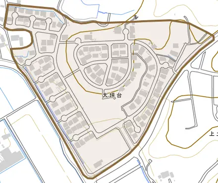 大坪台とその周辺の地図。町の範囲を重ねている