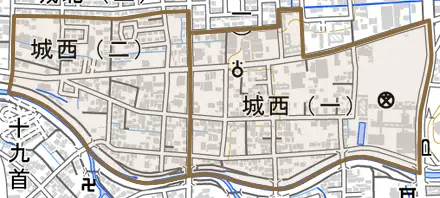 城西とその周辺の地図。町の範囲を重ねている