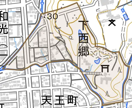 谷の口町とその周辺の地図。町の範囲を重ねている