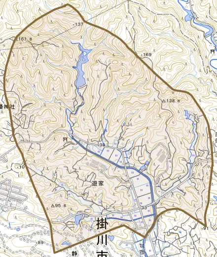 遊家とその周辺の地図。町の範囲を重ねている