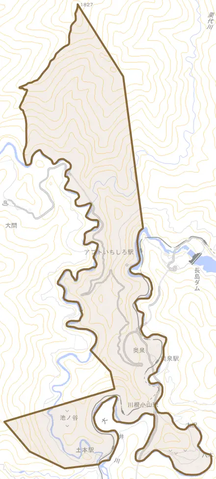 奥泉とその周辺の地図。町の範囲を重ねている