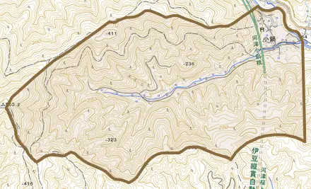 小鍋とその周辺の地図。町の範囲を重ねている