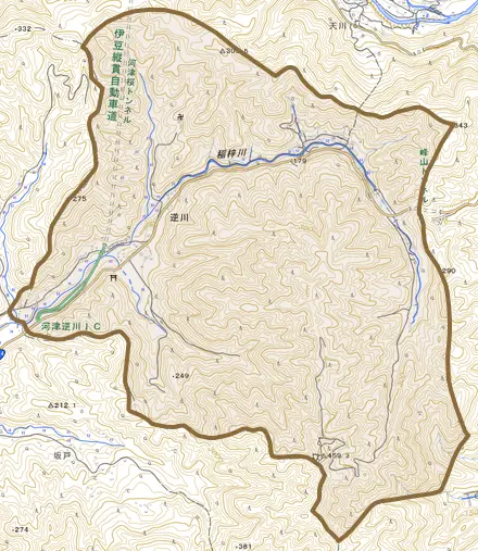 逆川とその周辺の地図。町の範囲を重ねている