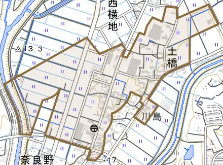 土橋とその周辺の地図。町の範囲を重ねている