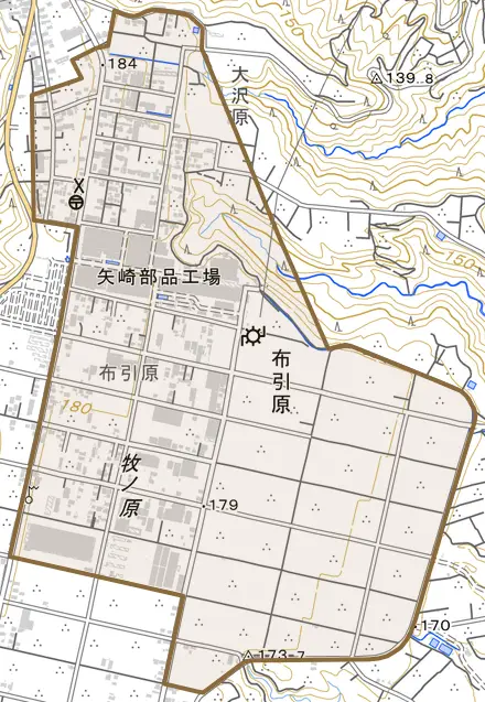 布引原とその周辺の地図。町の範囲を重ねている