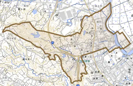 大沢とその周辺の地図。町の範囲を重ねている