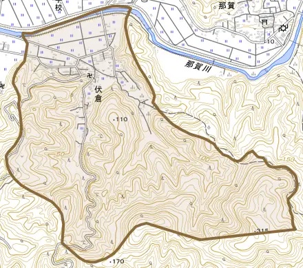 伏倉とその周辺の地図。町の範囲を重ねている