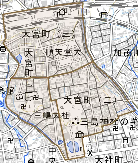 大宮町とその周辺の地図。町の範囲を重ねている