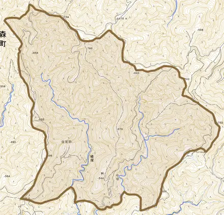 嵯塚とその周辺の地図。町の範囲を重ねている