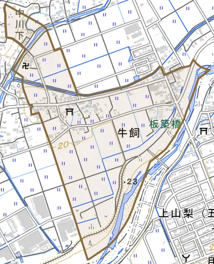 牛飼とその周辺の地図。町の範囲を重ねている