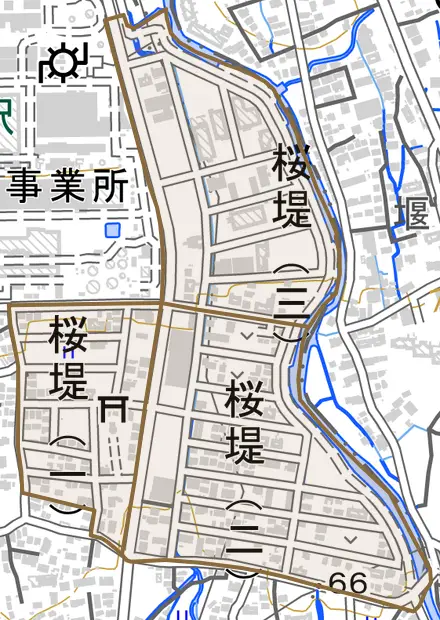 桜堤とその周辺の地図。町の範囲を重ねている