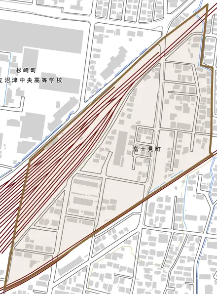富士見町とその周辺の地図。町の範囲を重ねている
