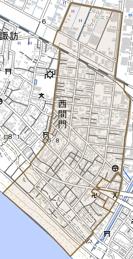 西間門とその周辺の地図。町の範囲を重ねている
