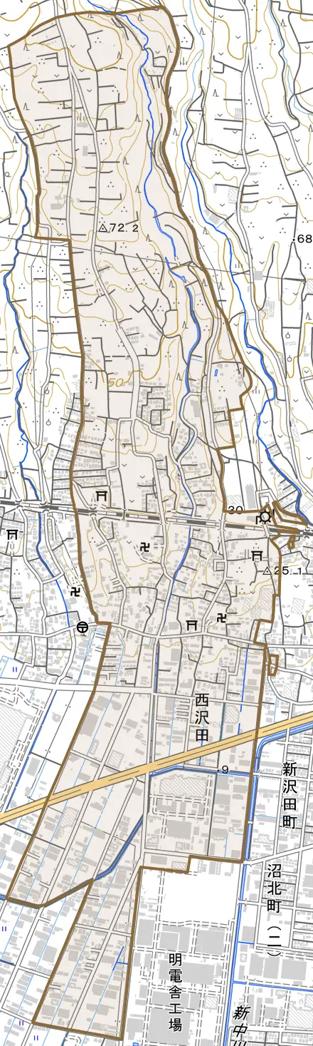 西沢田とその周辺の地図。町の範囲を重ねている