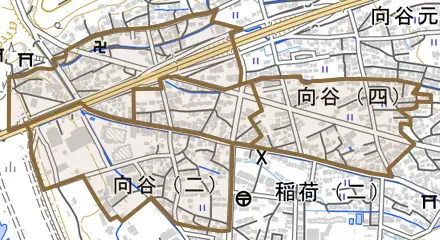 向谷とその周辺の地図。町の範囲を重ねている