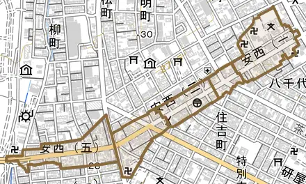 安西とその周辺の地図。町の範囲を重ねている