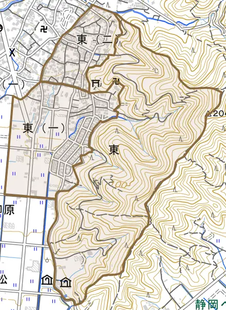 東とその周辺の地図。町の範囲を重ねている