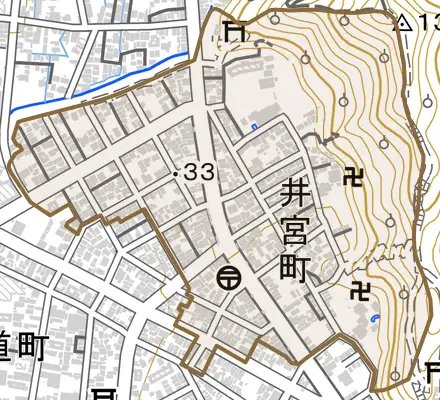 井宮町とその周辺の地図。町の範囲を重ねている