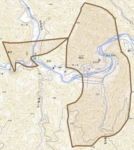 桂山とその周辺の地図。町の範囲を重ねている