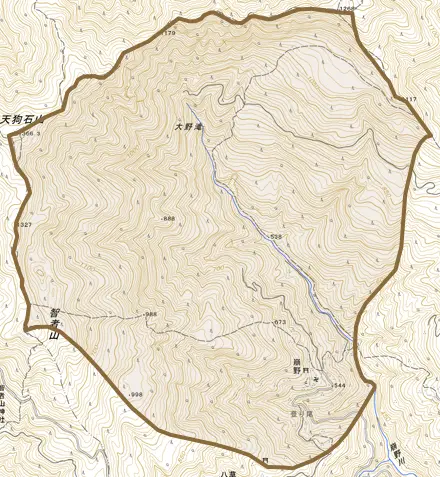 崩野とその周辺の地図。町の範囲を重ねている