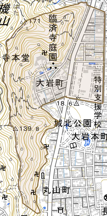 大岩町とその周辺の地図。町の範囲を重ねている