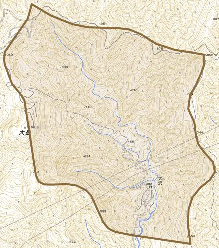 大沢とその周辺の地図。町の範囲を重ねている