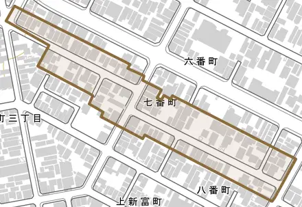 七番町とその周辺の地図。町の範囲を重ねている