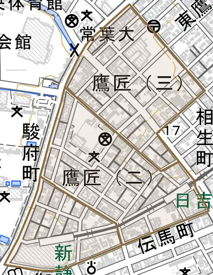 鷹匠とその周辺の地図。町の範囲を重ねている