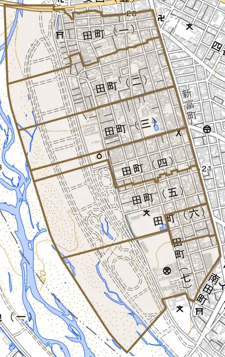 田町とその周辺の地図。町の範囲を重ねている