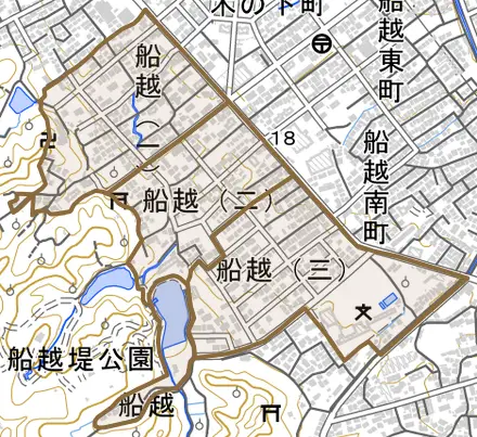 船越とその周辺の地図。町の範囲を重ねている