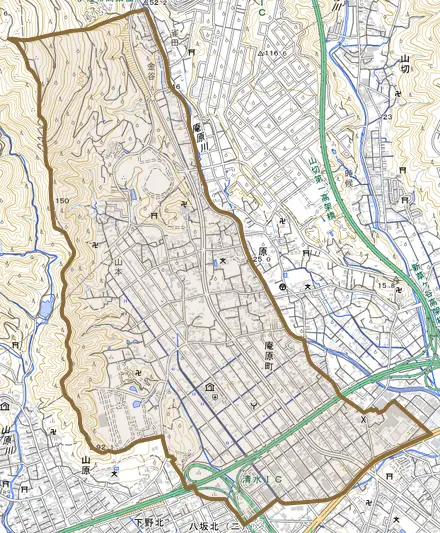 庵原町とその周辺の地図。町の範囲を重ねている