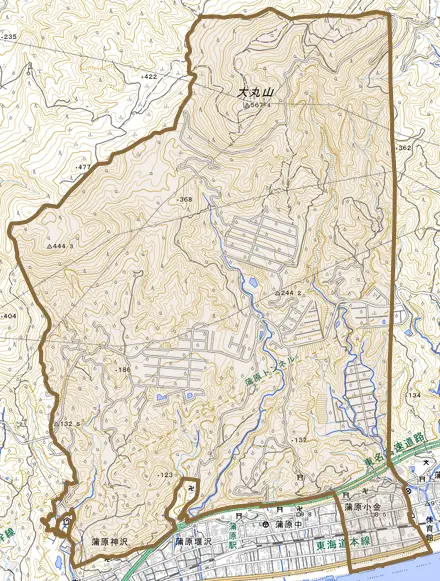 蒲原小金とその周辺の地図。町の範囲を重ねている