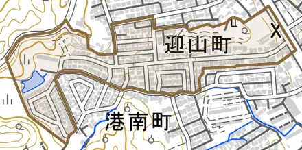 迎山町とその周辺の地図。町の範囲を重ねている