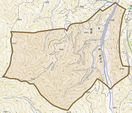 布沢とその周辺の地図。町の範囲を重ねている