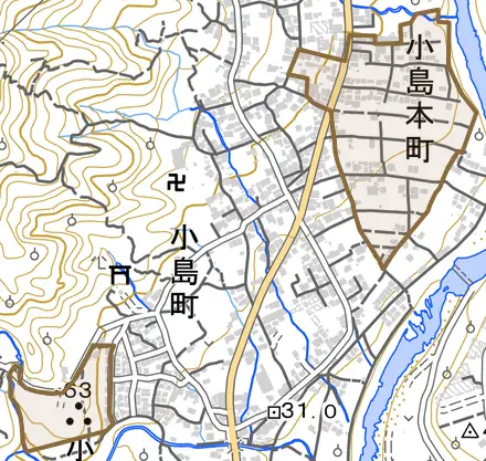 小島本町とその周辺の地図。町の範囲を重ねている