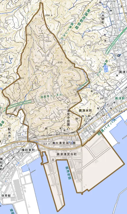 興津清見寺町とその周辺の地図。町の範囲を重ねている