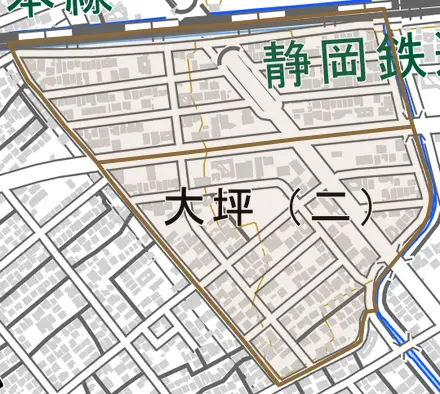 大坪とその周辺の地図。町の範囲を重ねている