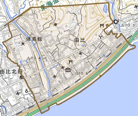 由比とその周辺の地図。町の範囲を重ねている