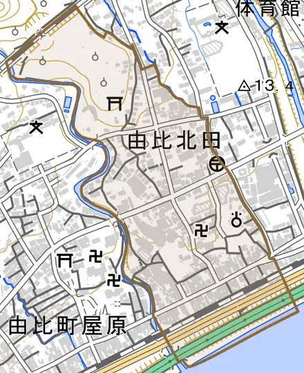 由比北田とその周辺の地図。町の範囲を重ねている