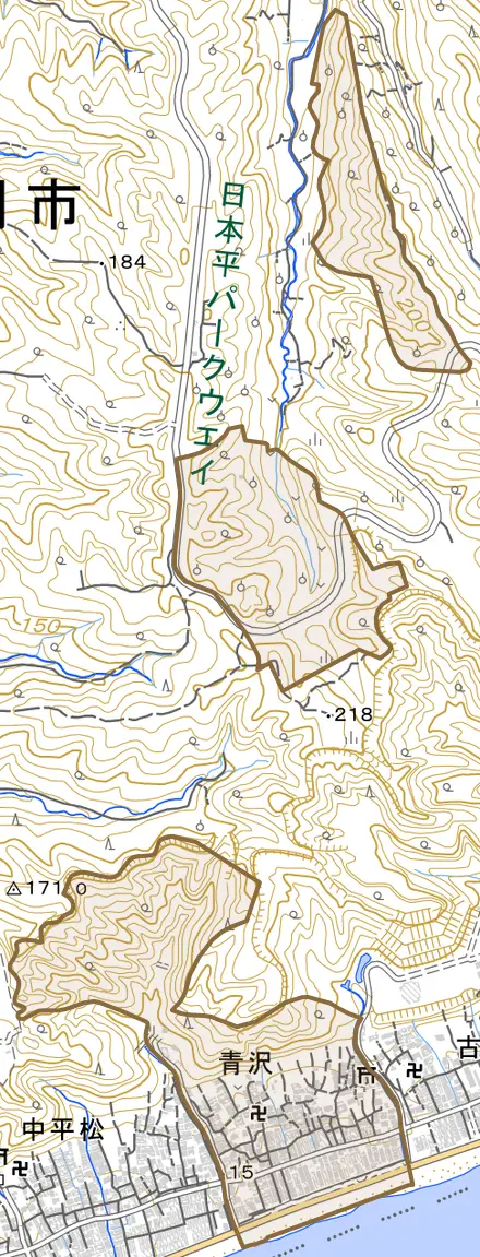 青沢とその周辺の地図。町の範囲を重ねている